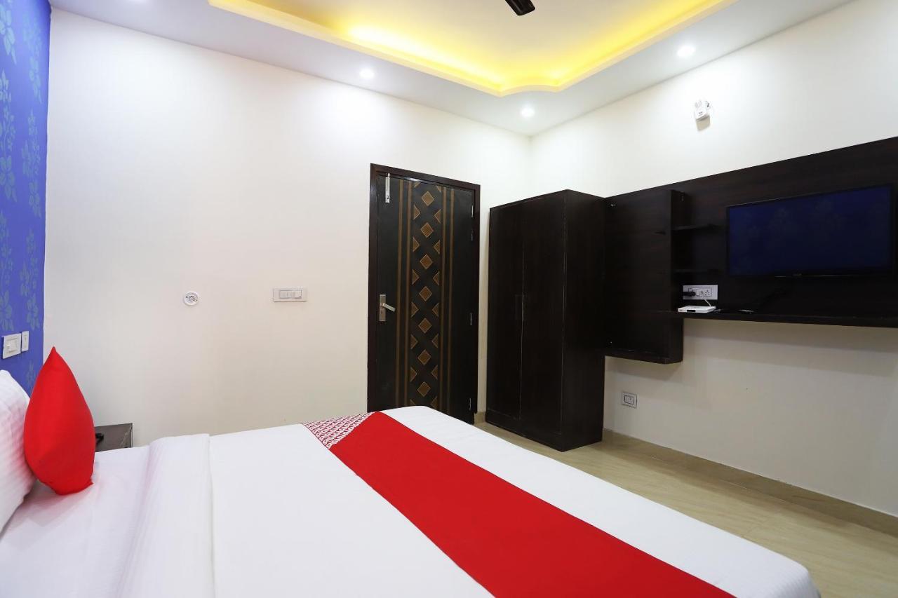 โอโย 42619 ไดมอนด์ คีย์ เรซิเดนซี Hotel เดลี ภายนอก รูปภาพ