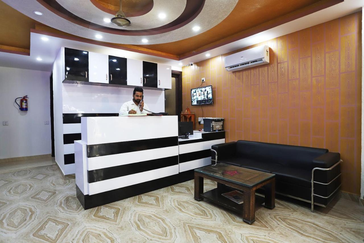 โอโย 42619 ไดมอนด์ คีย์ เรซิเดนซี Hotel เดลี ภายนอก รูปภาพ